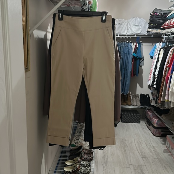 HDE Pull On Capri Pants for Women with Pockets Elastic Waist Cropped Pants - Picture 7 of 9